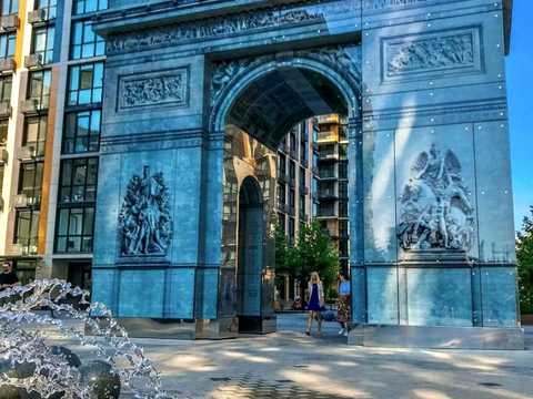 коммерческая по адресу Большая Васильковская ул. (Красноармейская), 137
