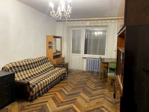 квартира за адресою Дегтярівська вул., 11