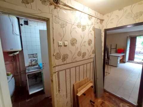 комерційна за адресою Робоча вул., 75