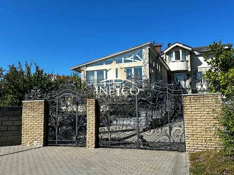 дом по адресу с. Кедина Гора, Набережна, 1