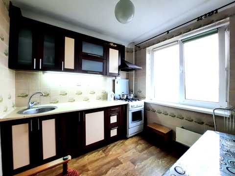 квартира за адресою вул.Героїв України, 35