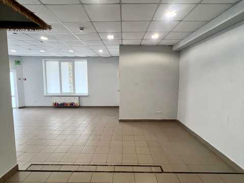 комерційна за адресою Івано-Франківськ, Івана Драча вул., 3