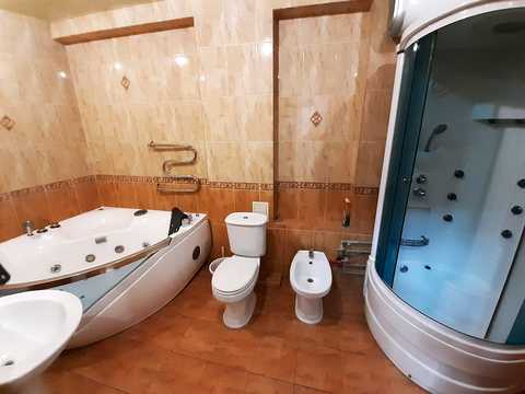 квартира за адресою Шота Руставелі вул., 34