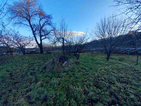 ділянка за адресою Чернівці, Бориспільська вул.