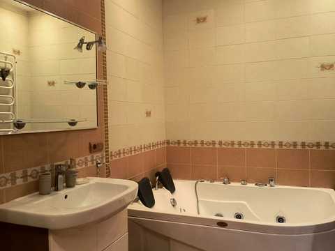 квартира за адресою Середньофонтанська вул., 19б
