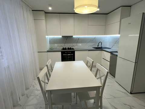 квартира за адресою Залізнична, 20