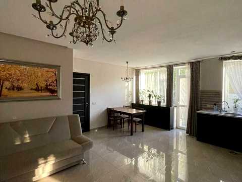 квартира за адресою 7-ая Садова, 10