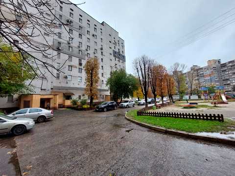 квартира за адресою Мистецька вул. (Землячки), 11