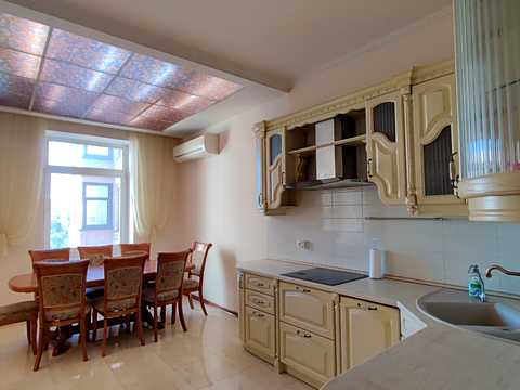 квартира по адресу Круглоуниверситетская ул., 3-5