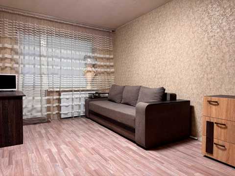 квартира за адресою Юрія Кондратюка вул. (Комунарівська), 11