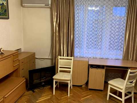 квартира за адресою Панаса Мирного вул., 27