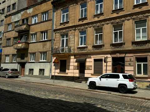 коммерческая по адресу Витовского ул. (Дзержинского), 14