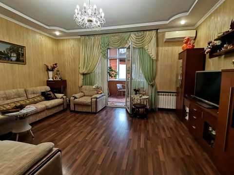 квартира за адресою Вороніхіна вул., 9