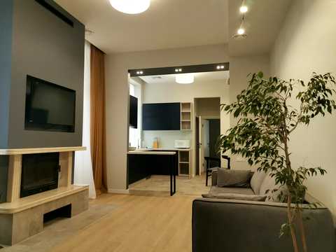 квартира за адресою Заньковецької вул., 6