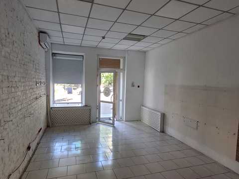 комерційна за адресою Київ, Володимирська вул., 81-А
