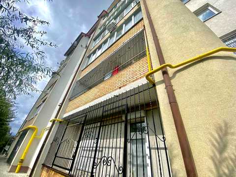 комерційна за адресою Джона Леннона вул., 35