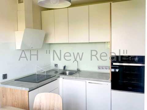 квартира за адресою Академіка Глушкова просп., 34