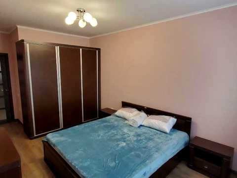 квартира за адресою Академіка Заболотного вул., 15