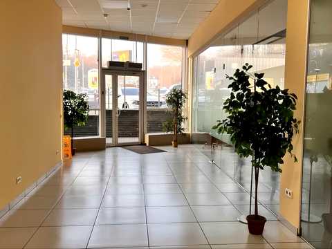 комерційна за адресою Київ, Нововокзальна вул., 2