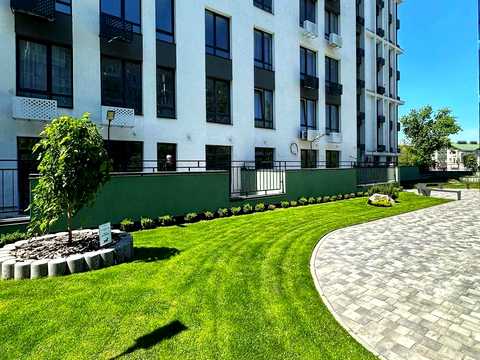 квартира за адресою Космічна вул., 5