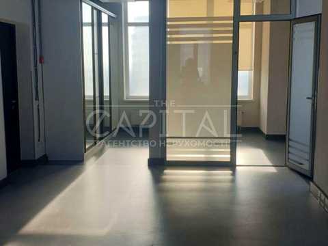 комерційна за адресою Дніпровська набережна вул., 26