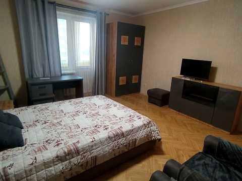 квартира за адресою Микільсько-Слобідська вул., 2-Б