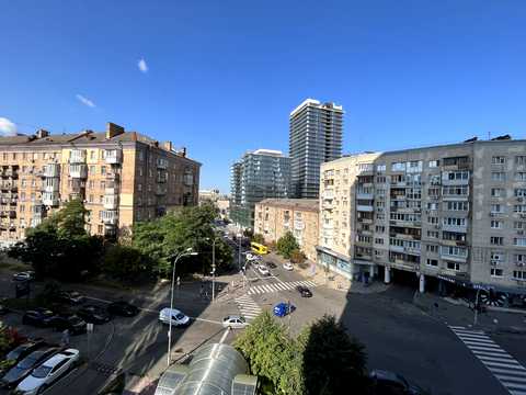 коммерческая по адресу Кловский спуск, 7