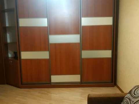 квартира за адресою Ореста Левицького вул. (Академіка Курчатова), 4