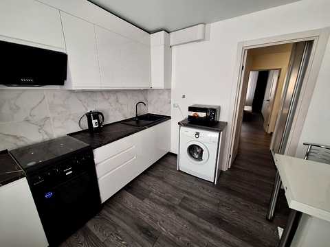 квартира за адресою Крошенська вул., 8