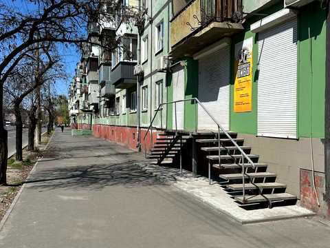 комерційна за адресою Богдана Хмельницького вул., 25