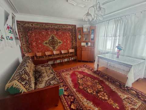 будинок за адресою Миру