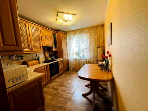 квартира по адресу Славы бульв., 8