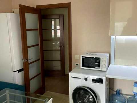 квартира за адресою Феодосійська вул., 3-В