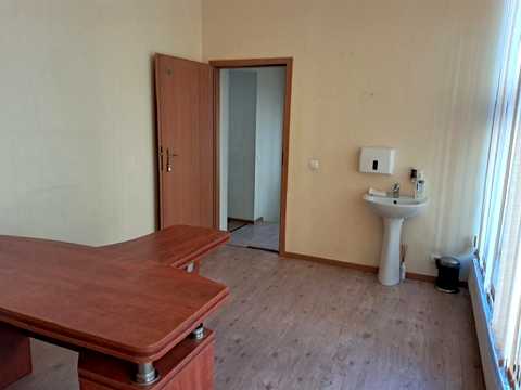 комерційна за адресою Лесі Українки бульв., 21-А