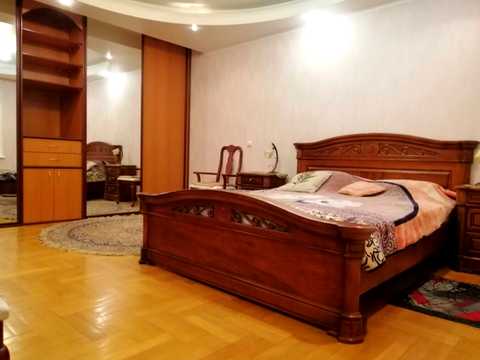 квартира по адресу Бориса Гмыри ул., 1/2