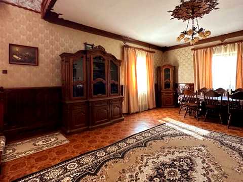будинок за адресою Набережна