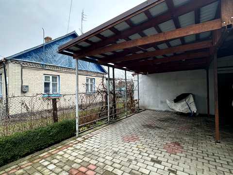 будинок за адресою Олени Теліги вул.