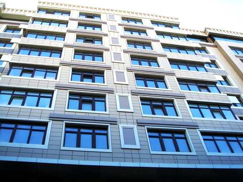 комерційна за адресою Круглоуніверситетська вул., 3-5