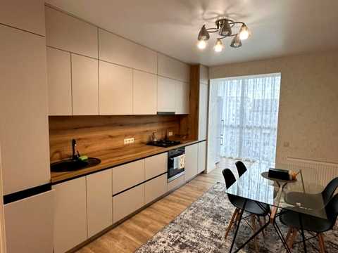 квартира за адресою Привокзальна, 10б