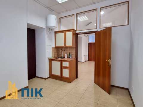 комерційна за адресою Олеся Гончара вул., 36-Б