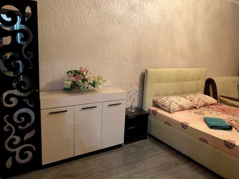 квартира за адресою Феодосійська вул., 2-Л