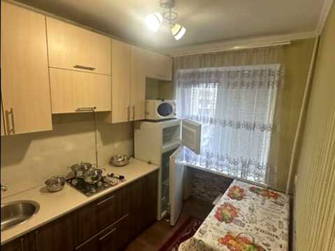 квартира за адресою Юрія Кондратюка вул. (Комунарівська), 5