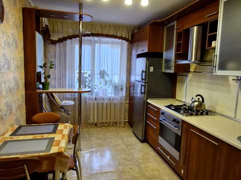 квартира за адресою Академіка Корольова вул., 81