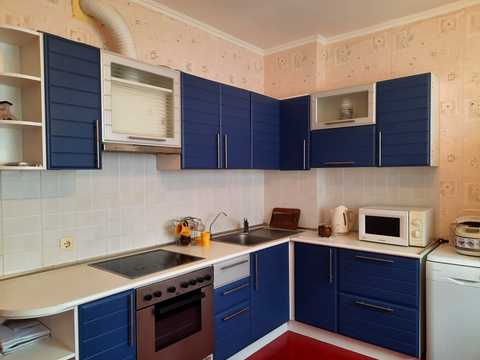 квартира за адресою Анни Ахматової вул., 13-Г