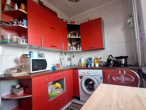 квартира за адресою Металургів вул., 3