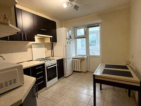 квартира за адресою Кушнірука вул. (Гастелло), 18