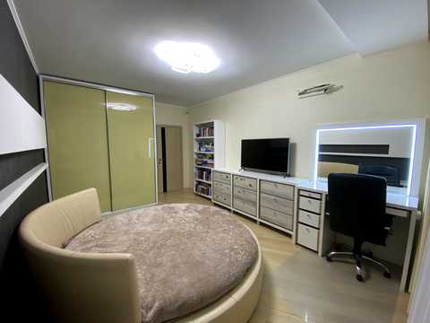 квартира по адресу Червоной Калины просп., 64