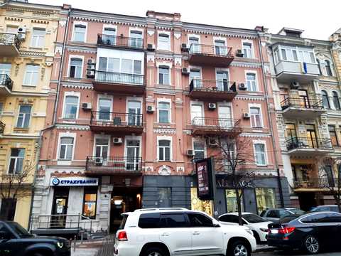 квартира за адресою Шота Руставелі вул., 34