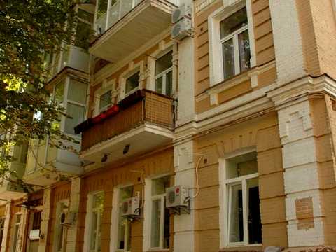 комерційна за адресою Ярославів Вал вул., 21-Г