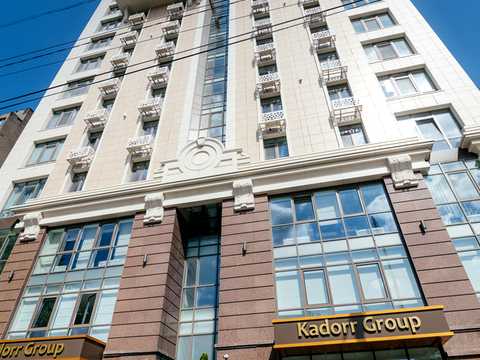 комерційна за адресою Жилянська вул., 68